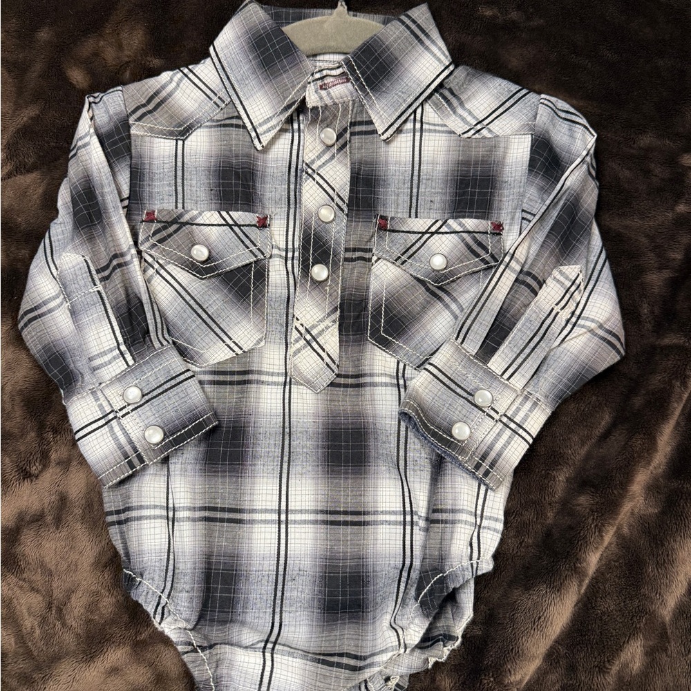 Plaid pearl snap button up